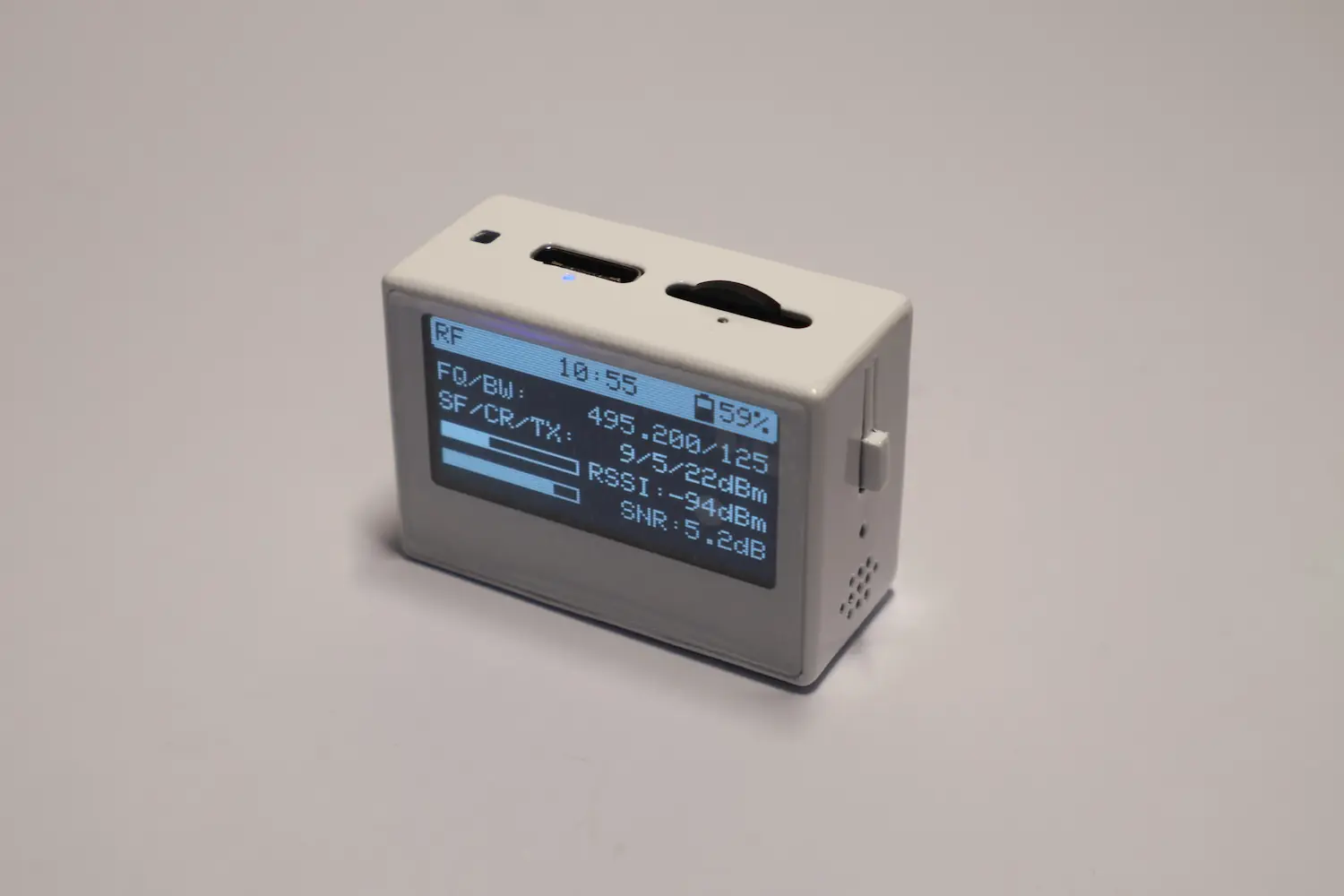 Wilson 的 MeshTiny 节点运行 MeshCore 固件